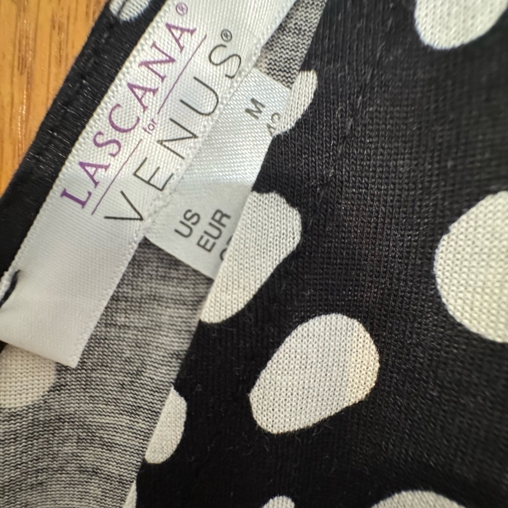 Chic Black and White Maxi Dress - Picture 3 of 3